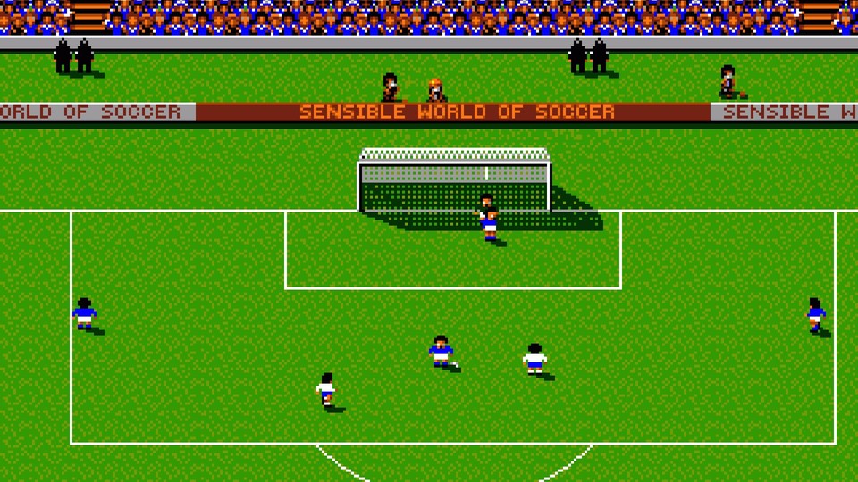 Sensible World of Soccer (1994) ist bunt und kommt (gezwungener Maßen) ohne Perspektiven im Fernsehübertragungs-Stil aus.