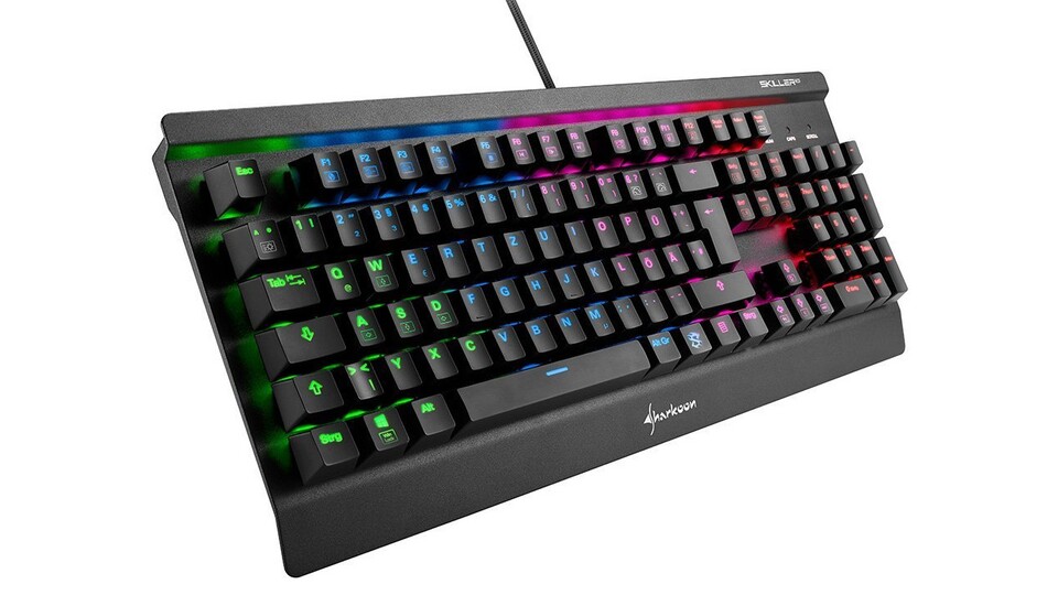 Sharkoons Skiller Mech SGK3 will mit mechanischen Kailh-Tastern und RGB-Hintergrundbeleuchtung zum günstigen Preis überzeugen.