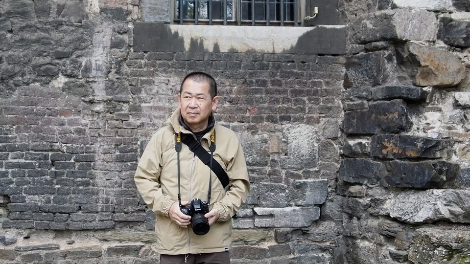 Während des gesamten Ausfluges hatte Suzuki die Kamera in der Hand. Er hat viele Detailfotografien von Dingen gemacht, die Bürger von Aachen übersehen würden. (Alle Fotos, wenn nicht anders angegeben: Michael Cherdchupan)