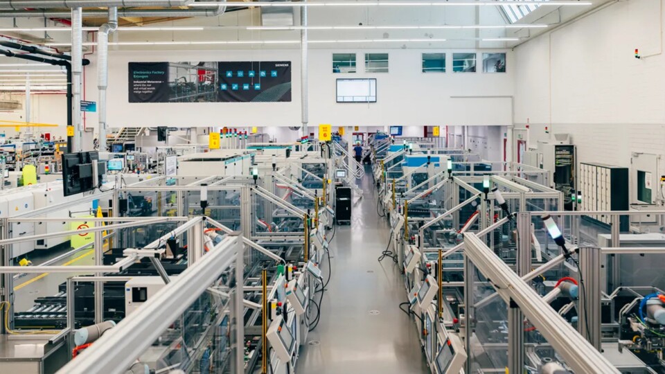 Vollautomatisierte Produktion ist bei Siemens in Erlanger keine Zukunftsmusik mehr. (Bildquelle: Siemens)