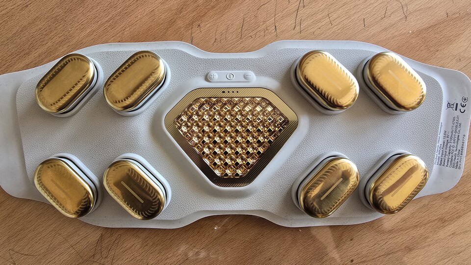 Die hochwertigen Massageknöpfe und die Wärmelampe sorgen für optimale Massage und sind sehr robust verarbeitet.