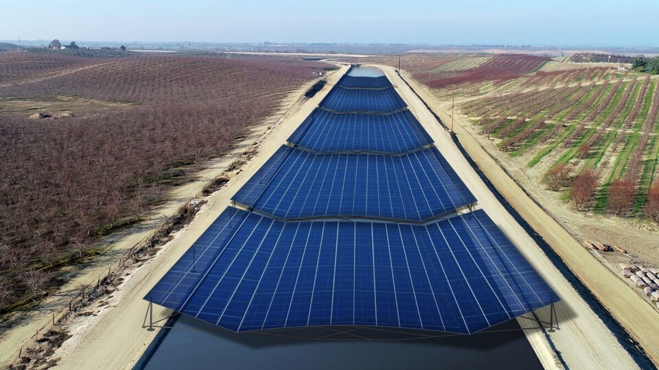 So könnten Solarpaneele über Wasserwegen angebracht werden. Es gibt aber auch noch weitere Möglichkeiten. (Bildquelle: Solar Aquagrid)