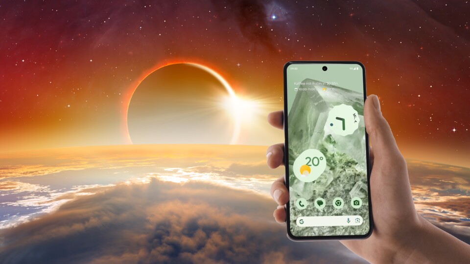 Heute werden viele Menschen die Sonnenfinsternis mit dem Handy fotografieren: Kann das, das Handy beschädigen? (Bild: muratart über Adobe Stock; Google)