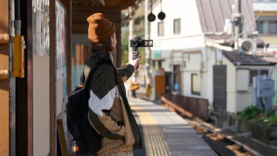 Mit 20,1 Megapixel und echter 4K-Videoaufnahme setzt ihr euch mit der Sony ZV-1 jederzeit erstklassig in Szene!