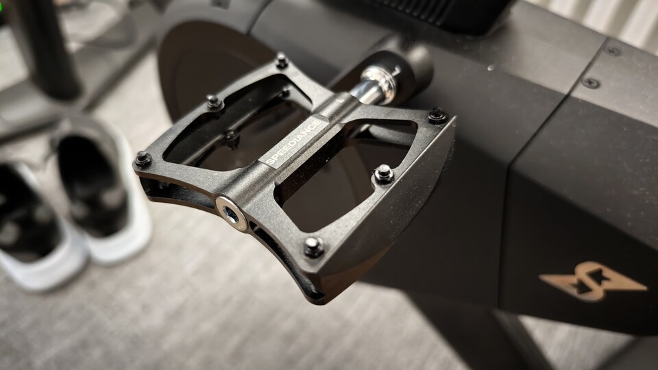 Diese Pedale benutzt ihr besser nur mit Schuhen. (Bildquelle: Duy Linh DinhGameStar Tech)