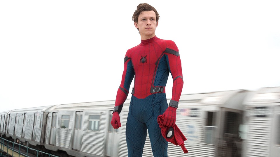 Das Sequel zum Kinohit Spider-Man: Homecoming wird derzeit gedreht. Dabei zeigt sich Tom Holland im neuen Kostüm.