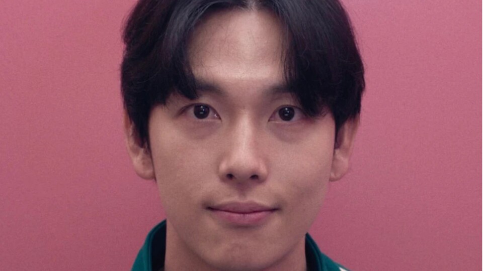 Myung-gi (Yim Si-wan) macht sich in Squid Game Staffel 2 einige Feinde. Bildquelle: Netflix