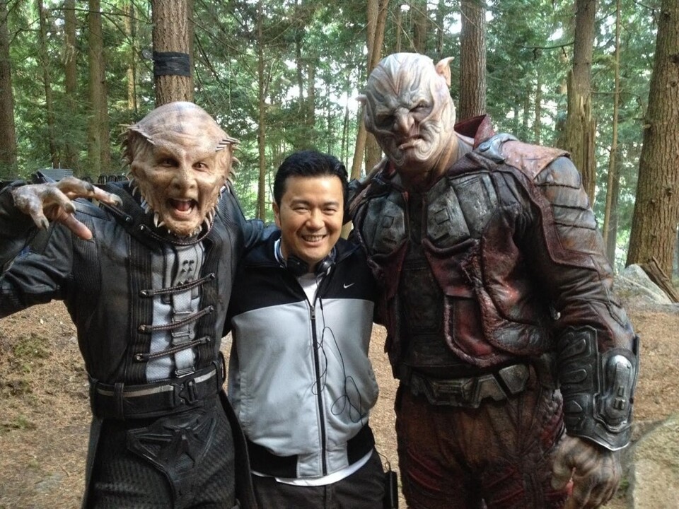 Welcher Star versteckt sich hinter der Maske der beiden Aliens aus Justin Lins Star Trek Beyond.