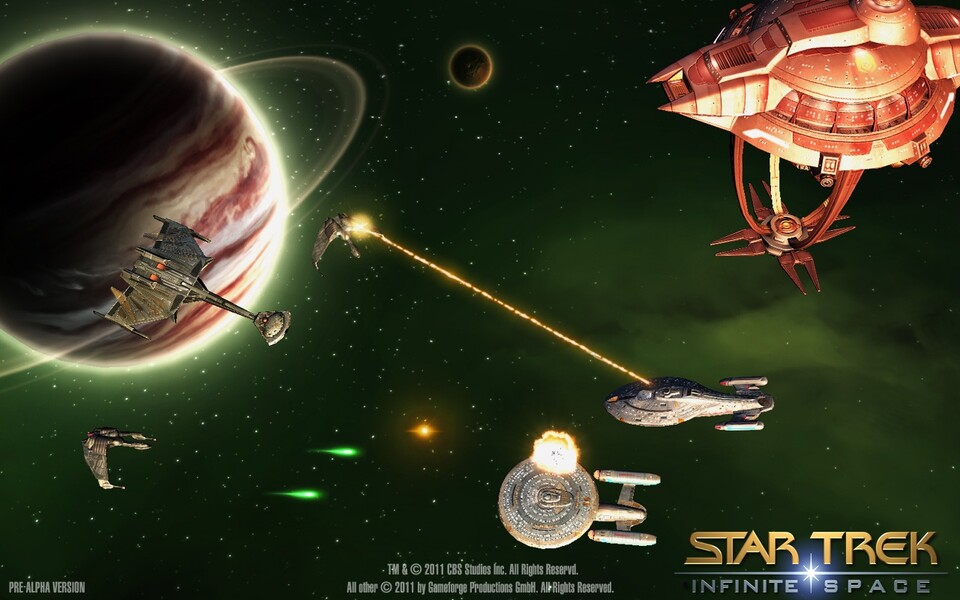 In Star Trek: Infinite Space kann der Spieler mit bis zu fünf Freunden kooperativ in die Online-Schlachten ziehen.