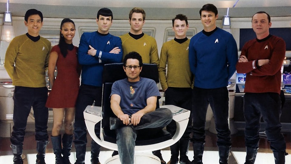 Star-Trek-Regisseur J.J. Abrams und die junge Crew der USS Enterprise.