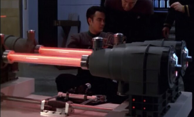 Zwei Röhren, die rot leuchten: Ohne sie wäre Star Trek nicht das, was es heute ist. (Bild: CBSParamount)
