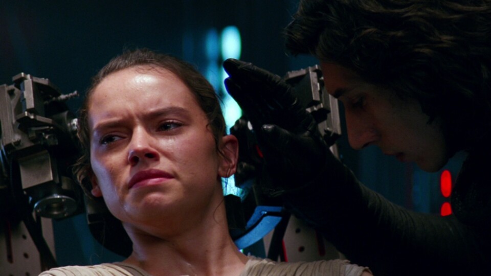 Rey-Darstellerin Daisy Ridley hält dicht: Auch Schauspieler Josh Gad bekommt keine Star-Wars-Spoiler aus hier heraus.