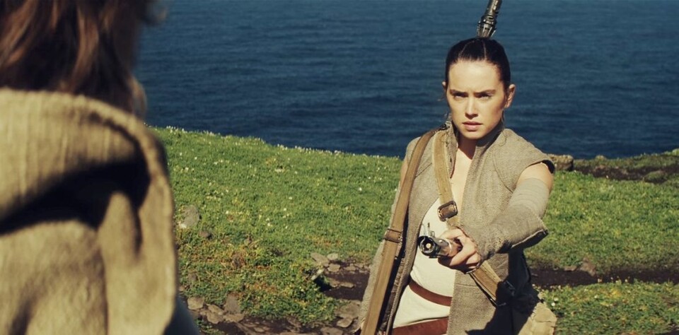 Luke und Rey auf Ahch-To in Star Wars Episode 7. Der Insel-Planet ist die Heimat der Porgs.