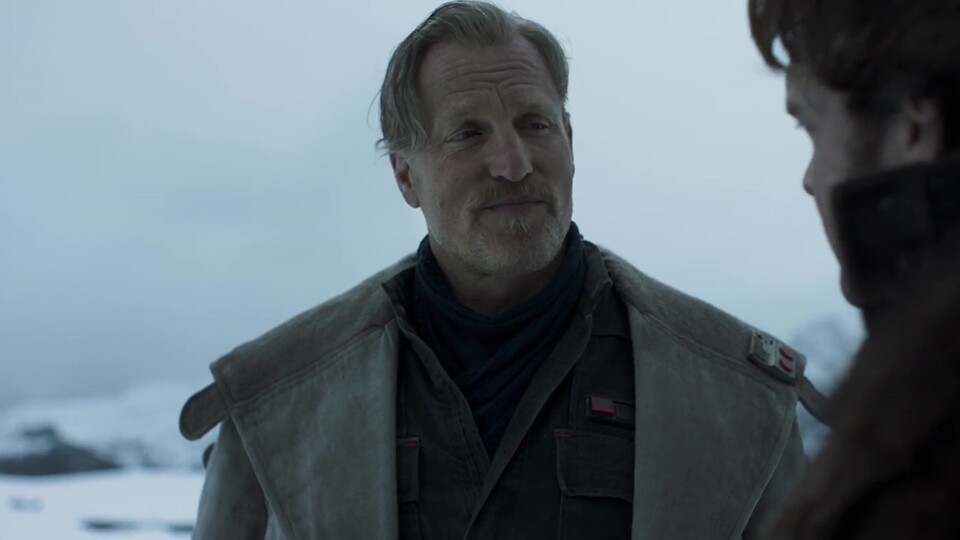 Woody Harrelson als Tobias Beckett wird im Film zu Han Solos Mentor und Vaterersatz.