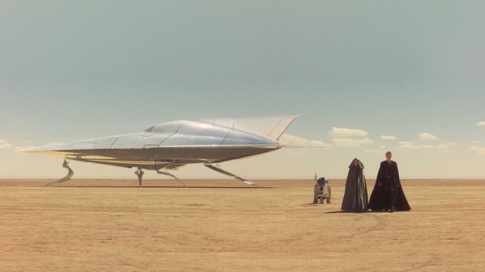 Als Königin und später Senatorin von Naboo standen Padmé Amidala über die Jahre hinweg gleich mehrere Weltraum-Yachten der Nubian-Klasse zur Verfügung. Die von Sheev Palpatine dürfte ganz ähnlich ausgesehen haben. Bildquelle: DisneyLucasfilm