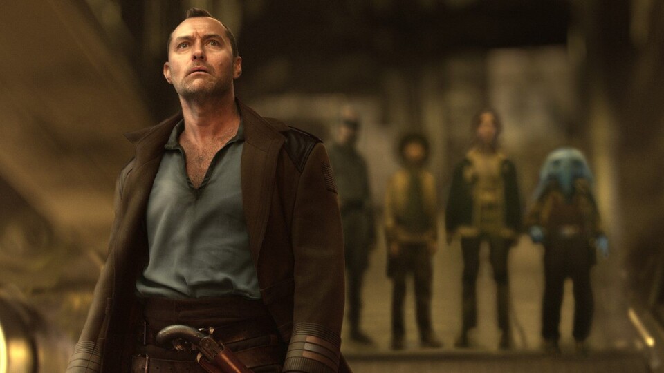 Jude Law verleiht dem Pirat in Skeleton Crew seinen Charme. Bildquelle: Disney Lucasfilm