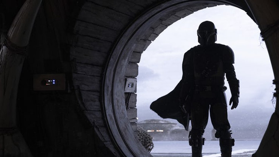 Neues Bild zu Star Wars: The Mandalorian zeigt den Titelhelden, gespielt von Pedro Pascal.