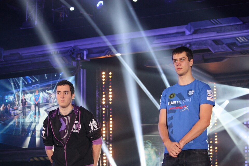 Die beiden Finalisten David »Lilbow« Moschetto (Protoss / Millenium) und Grzegorz »MaNa« Komincz (Protoss / Team Liquid).