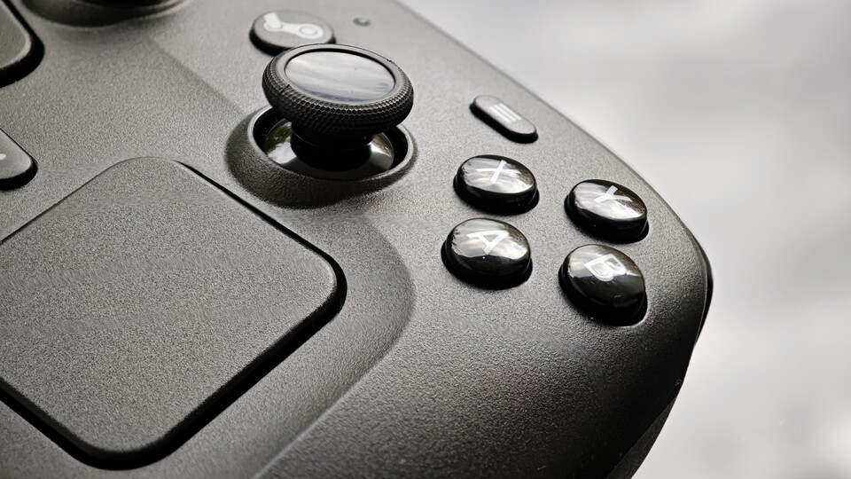 Die meisten Tasten fühlen sich an wie beim Steam Deck. (Bildquelle: Duy Linh DinhGameStar Tech)