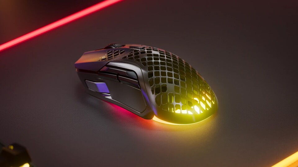 Die rechtshändige Form wurde speziell für Palm- und Claw-Grip entwickelt. Ich persönlich habe den Claw-Grip für mich adaptiert.