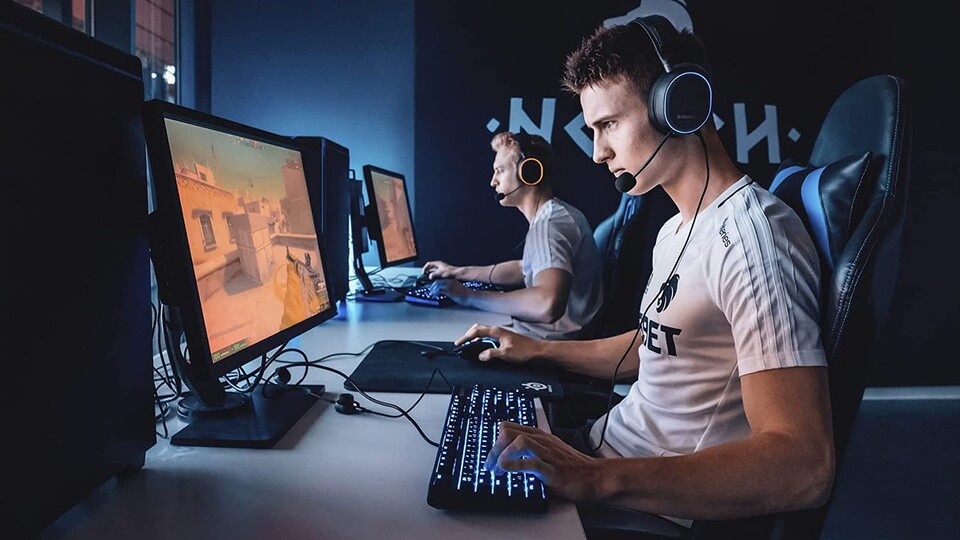 Egal, ob auf Dust 2 oder Wake Island: Das SteelSeries Arctis Pro Gaming Headset sorgt für präzisen Sound mit einer enormen Detailfülle.