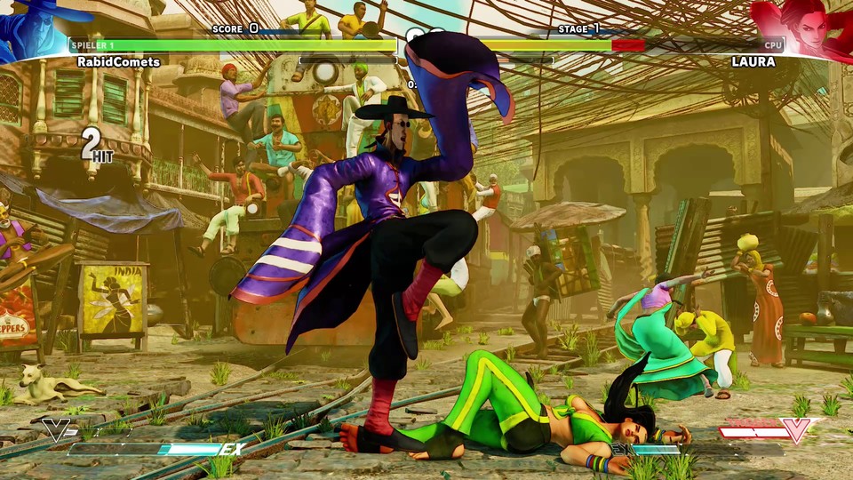 F.a.n.g (links) erinnert an Q aus Street Fighter 3. Er spielt sich sehr unkonventionell und schlängelt sich durch das Match.