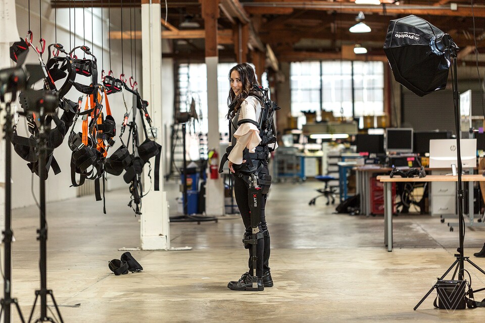 SuitX sieht den Einsatzbereich der eigenen Exoskelette hauptsächlich im industriellen und medizinischen Bereich.
