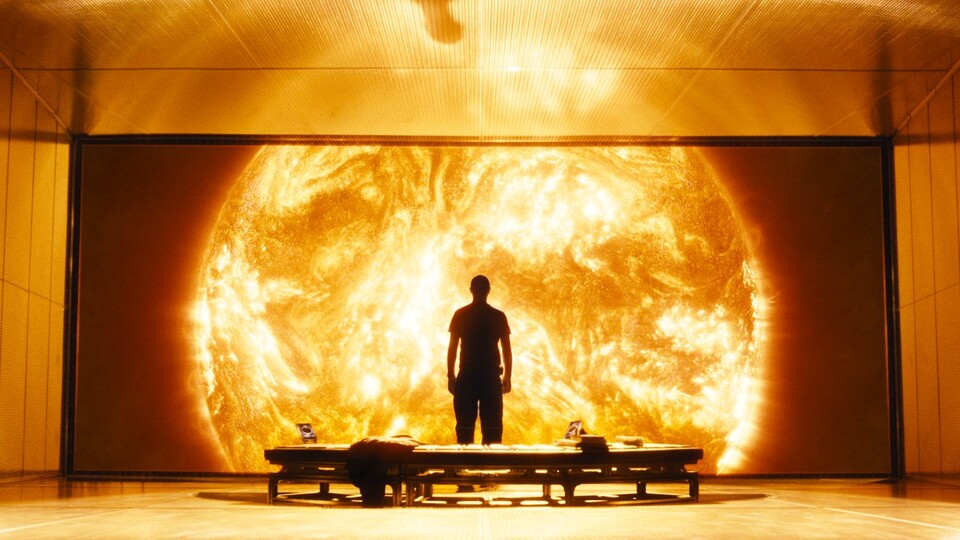 Für viele Sci-Fi-Fans ein sträflich unterschätzter Film: Sunshine, in dem eine Crew aus Astronauten verzweifelt versucht, der erlischenden Sonne neues Leben einzuhauchen. Bildquelle: Disney20th Century Fox