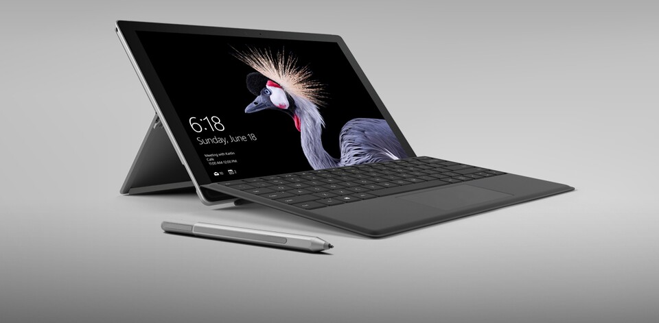 Das Surface Pro mit i5 und 128 GB Festspeicher wird inklusive Type-Cover geliefert.