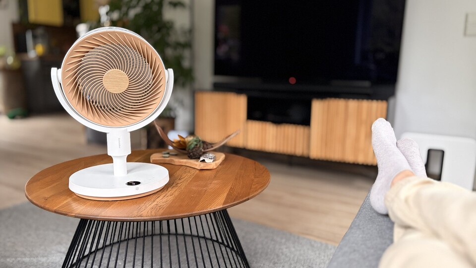 Der Switchbot-Ventilator in der Tischvariante.