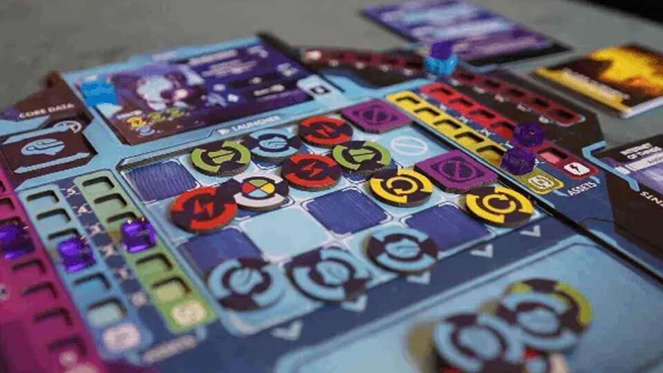 Auf diesem Tableau plant ihr eure Züge und verstärkt eure Charaktere.