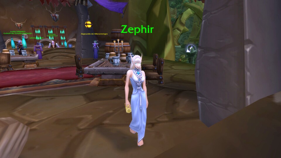 Die Dame Zephir findet ihr in der Taverne »Weltenend« in Shattrath. Sie bringt euch direkt nach Tanaris.