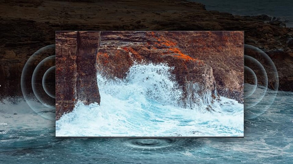 Der TCL Q6C ist ein Mini-LED-TV. Diese Fernseher sind besonders hell und haben starke HDR-Farben.