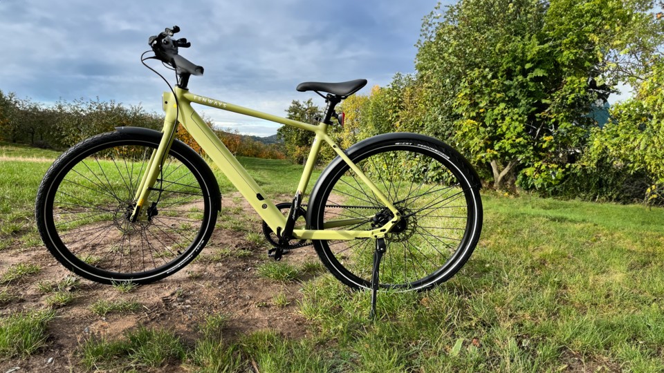 Schlank und stylish - das CGO600 Pro wirkt wie ein Bio-Bike.