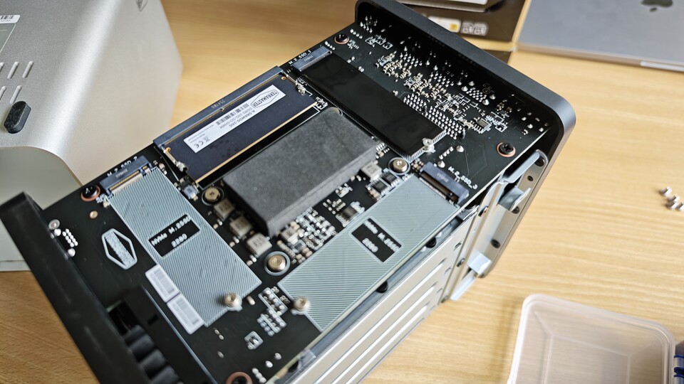 Das Terramaster F4 425 Pro hat Platz für drei M.2-SSDs. (Bildquelle: Duy Linh DinhGameStar Tech)