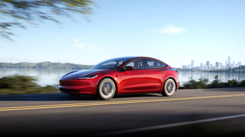 The new Tesla model wants to impress with a revised interior and more range.  (Source: Tesla)