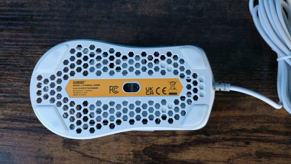 Durch den durchlöcherten Boden wird weiteres Gewicht gespart. (Bildquelle: Nele WobkerGameStar Tech)