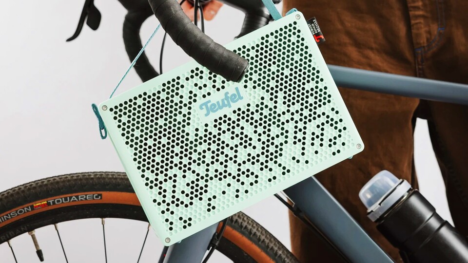 Klein genug zum Mitnehmen, groß genug für wuchtigen Sound: Die Teufel MYND werden wir in Zukunft vielleicht öfter sehen.