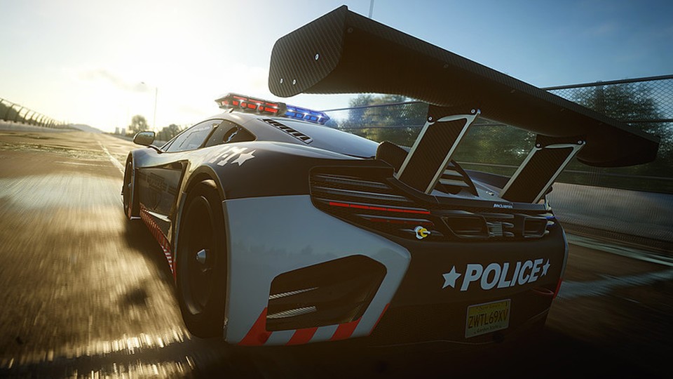 Mit dem Januar-Update wird der Fuhrpark der Polizei in The Crew um den McLaren 12C GT3 erweitert.