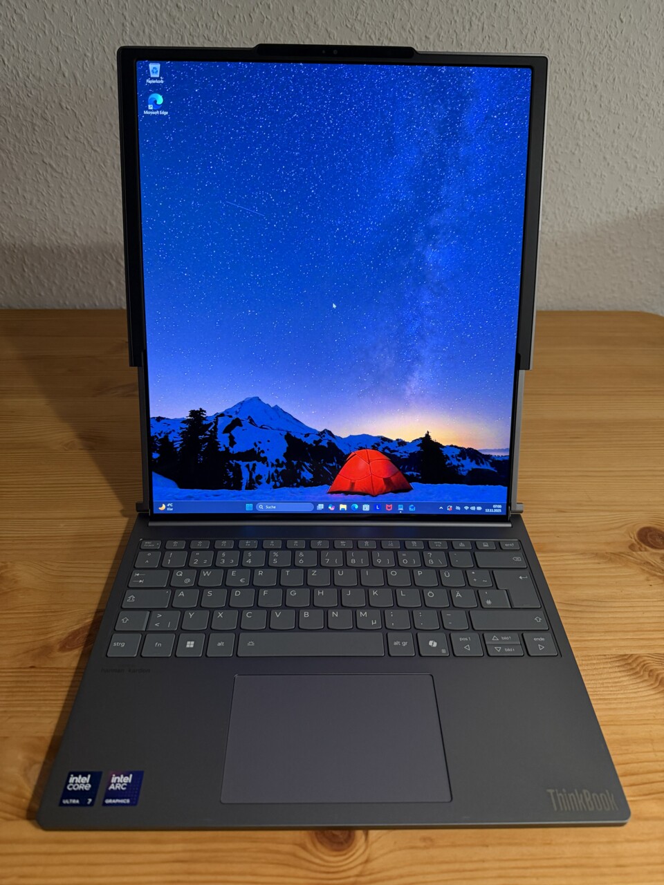 Mit ausgefahrenem Display ist das ThinkBook Rollable ein ungewöhnlicher Anblick. (Bildquellen: Sven S., GameStar)