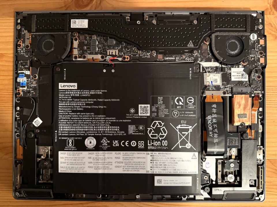 Das Kühlsystem wirkt filigran, die Leistung geht aber in Ordnung.