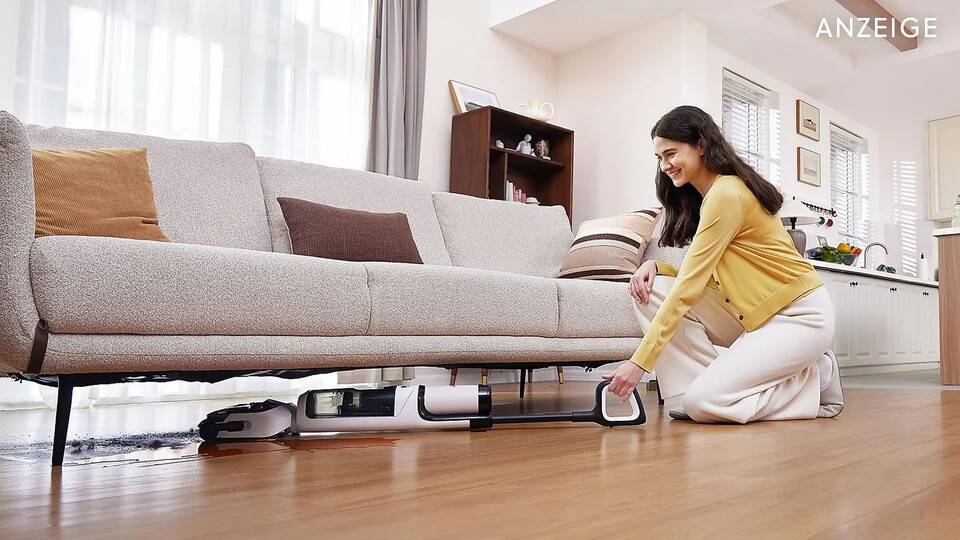 With the Tineco Floor One S5 Stretch Extreme, you can easily get under most furniture where the most stubborn dirt is going!