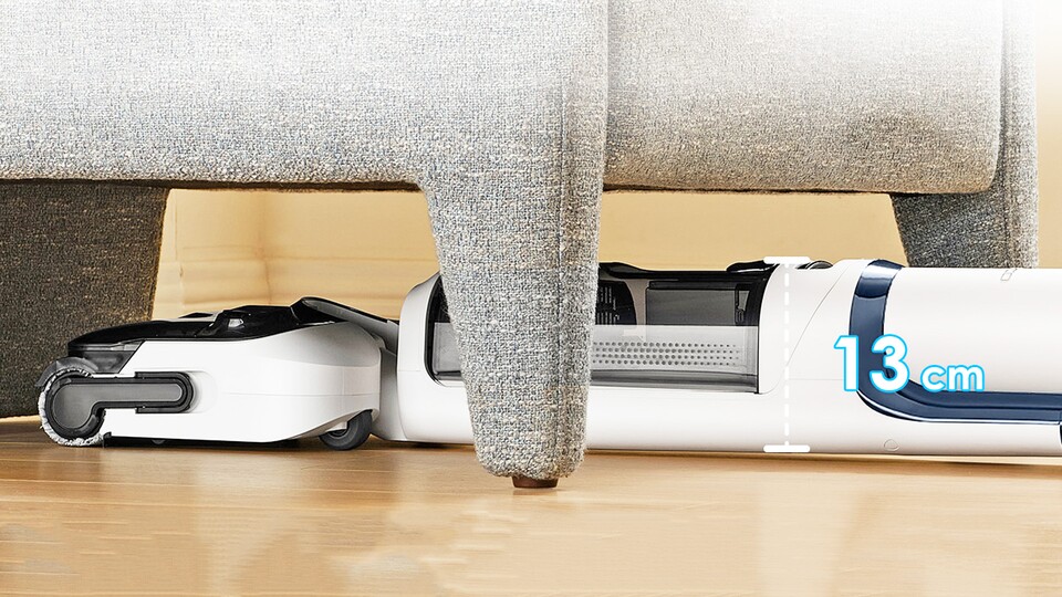 Dank des »Lay-Flat-Design« müsst ihr das Sofa nicht mehr verschieben, um drunter zu putzen.