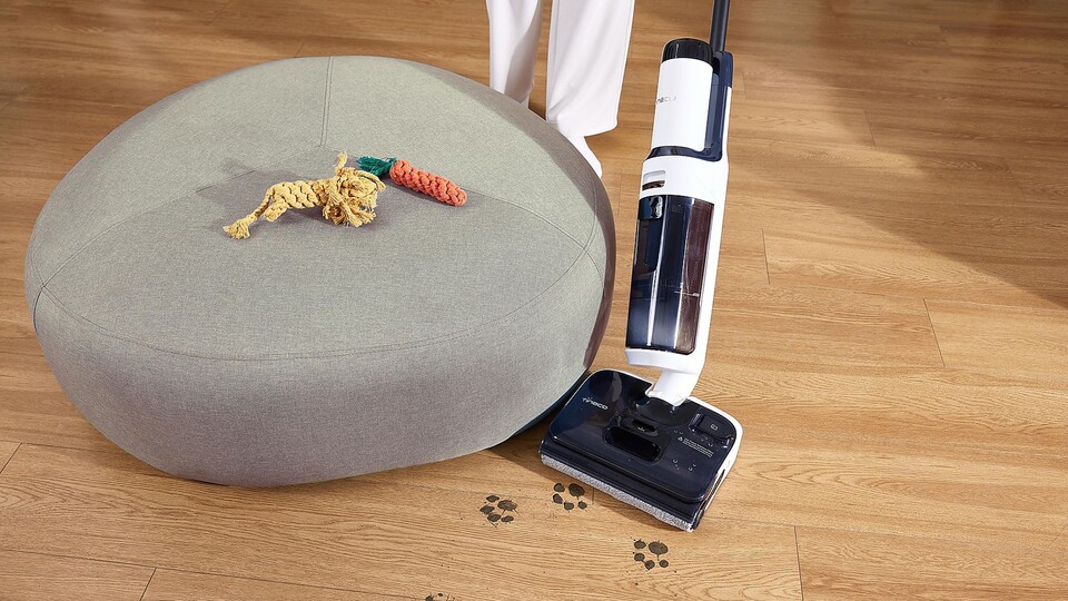 For me as a pet owner, battery vacuum cleaners like the Tineco Floor One S5 Stretch Extreme are a real blessing, as you feel like cleaning every day.