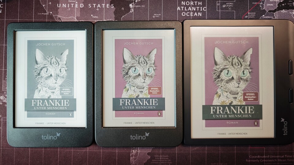 Tolino Shine (l.), Tolino Shine Color (m.) und Tolino Vision Color bei der Darstellung von Covern. (Bildquelle: Duy Linh DinhGameStar Tech)