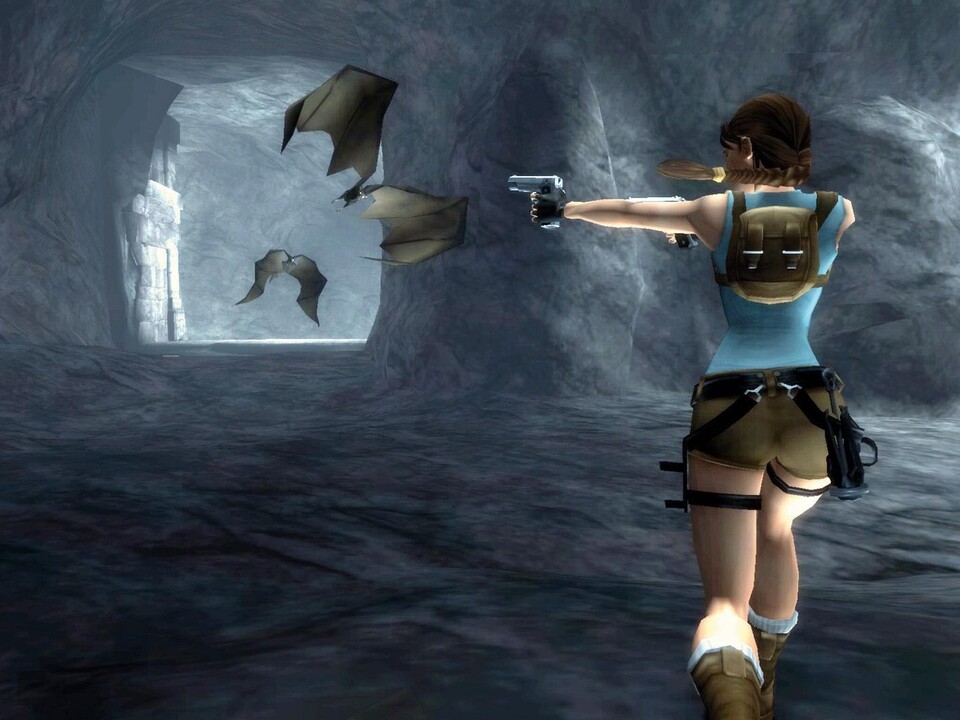 Neuerung gegenüber dem ersten Serienteil: Lara hat den Greifhaken aus Tomb Raider Legend dabei, mit dem sie größere Abgründe überwindet.