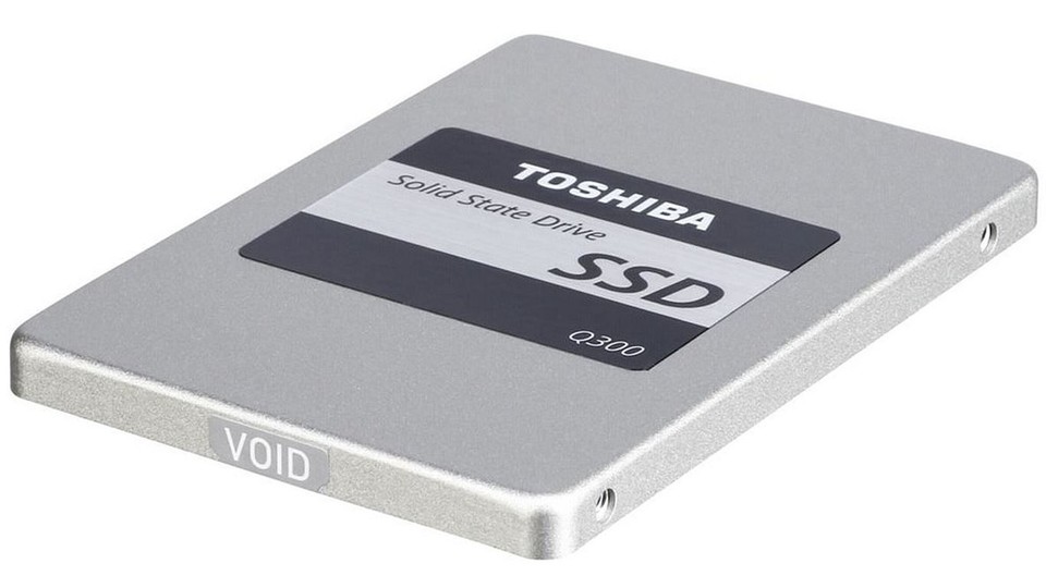 Die Toshiba Q300 bietet 960 Gigabyte SSD-Speicherplatz im 2,5&quot;-Format.