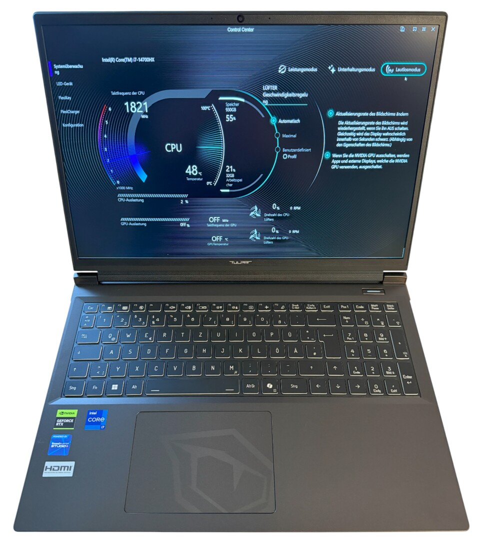 Die Verarbeitung ist gut, die Stabilität des Gehäuses dürfte aber höher sein.