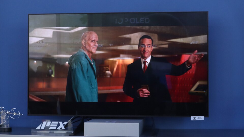 3D ohne Brille ist keine neue Technik. Aber was TCL unter der APEX-Technologie-Marke präsentierte war die bislang schärfste und farbkräftigste Variante. Das arg glänzende Bild versprüht allerdings auch den Eindruck eines Aquariums. (Bildquelle: Denis BrownGameStar Tech)