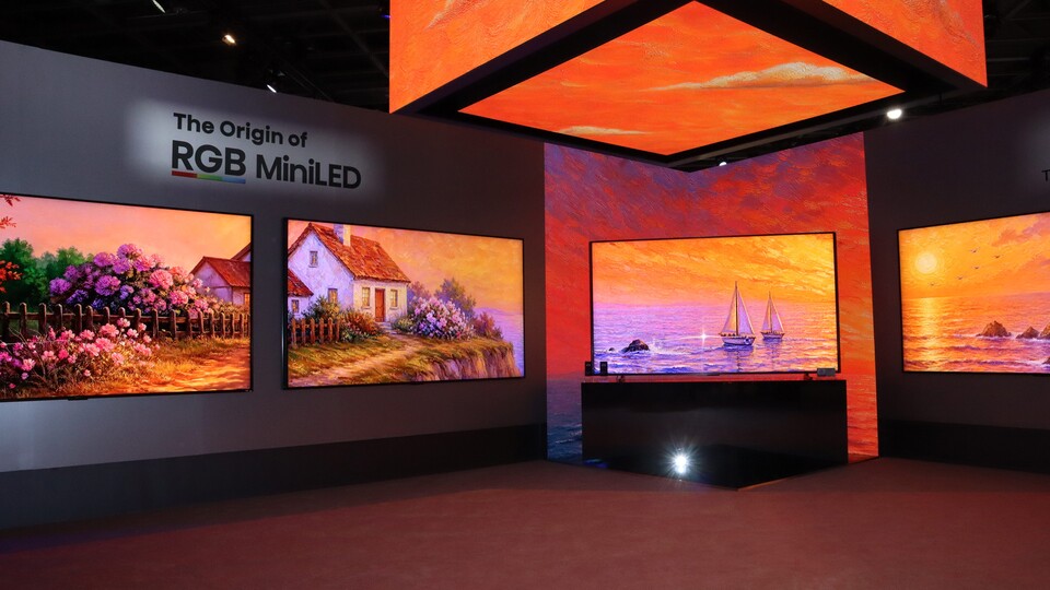 Egal ob bei MicroLED oder MiniLED, farbige Subpixel sind derzeit die magische Zutat für helle Leuchtkraft und strahlende Farben. Moderne Chips steuern ein fein gestreutes Local Dimming, damit das Schwarz satt bleibt. (Bildquelle: Denis BrownGameStar Tech)